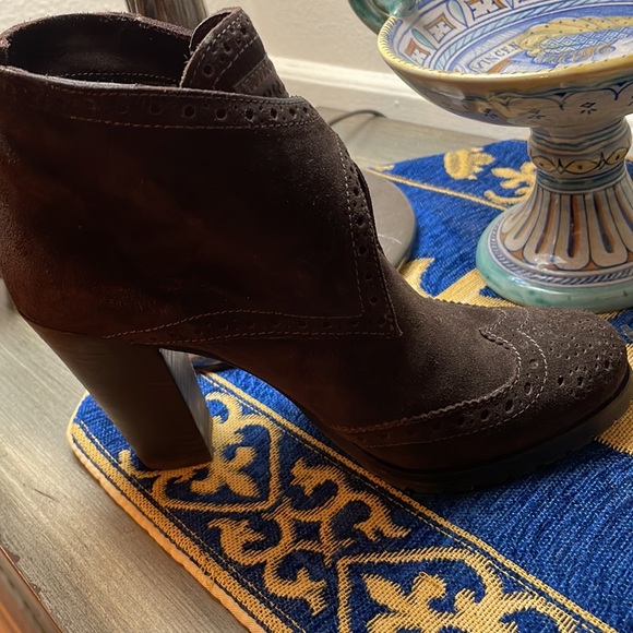 Prada brown suede ankle boots with gold buckle and perforated design . - Picture 4 of 5